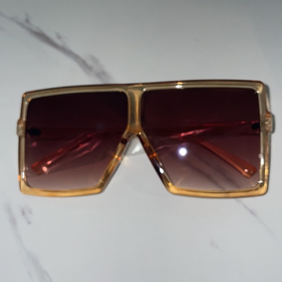 NEW Oversized square shield tan light gold brown sunglasses - Picture 3 of 3